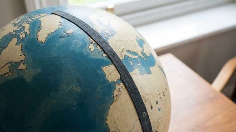 On s'obstine tous à bloquer la soirée du 12 août 2026 pour l'éclipse, alors que c'est un trait sur la carte qui décide de ...