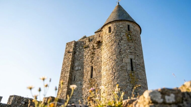 Rouen a une tour du XIIIe siècle rouverte au public en juin 2026 : Jeanne d'Arc n'y a jamais passé une seule nuit