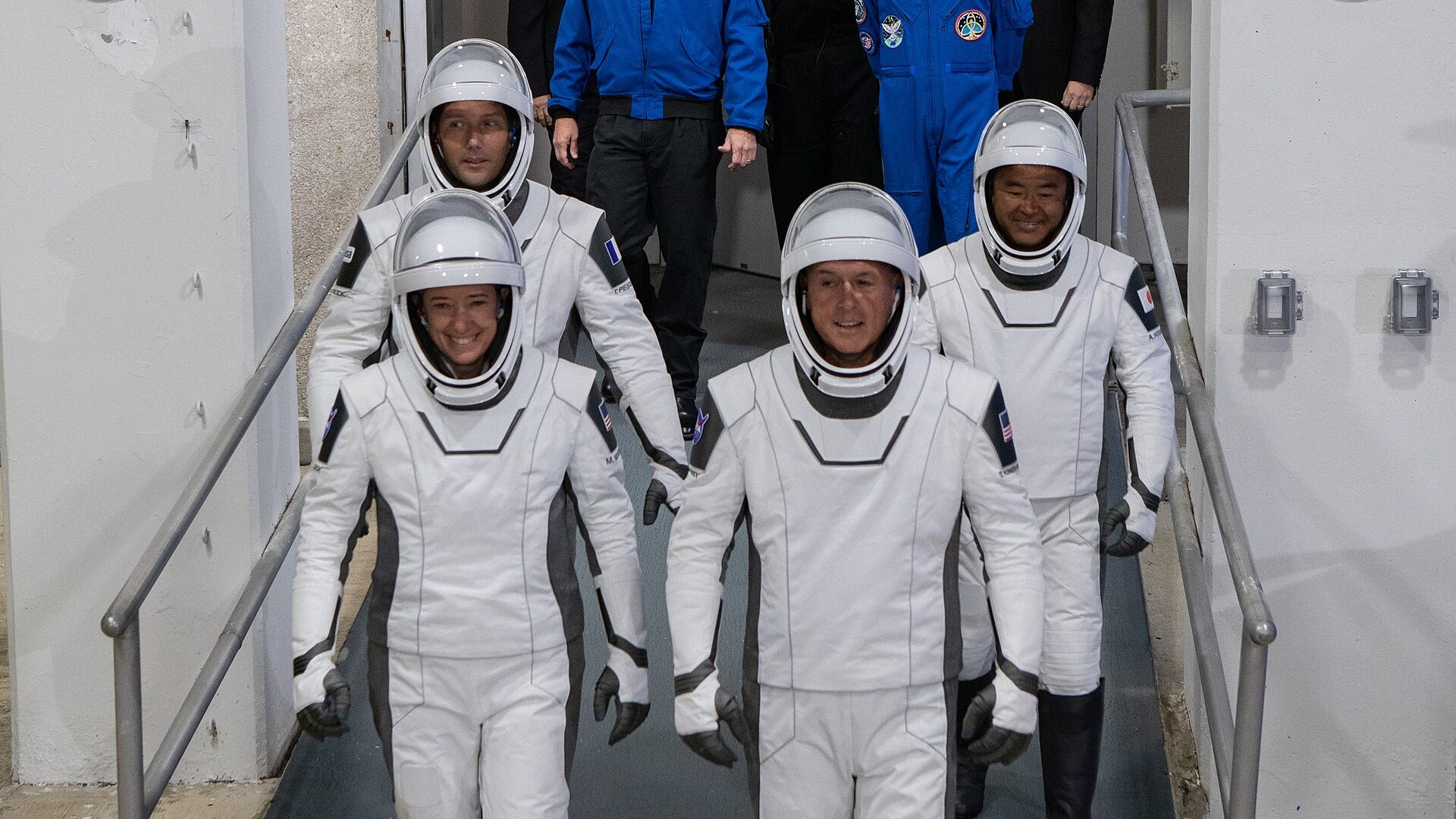 C’est officiel pour Thomas Pesquet : il prendra les commandes d’un Crew Dragon pendant 15 jours, et ce n’est pas l’ESA qui l’envoie